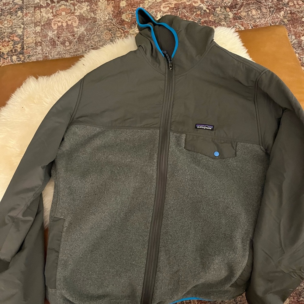 Patagonia Men's Two-Tone Gray Performance Jacket